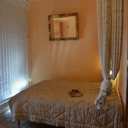 Apartamento Saint-raphael, 1 Piece, 4 Personnes - Fr-1-226a-16 *